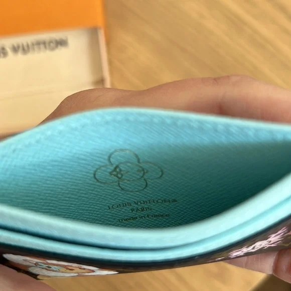 ❌SOLD❌❄️NEW❄️Louis Vuitton Charms Card Holder❄️ Monogram Azur Frost LIMITED - Picture 9 of 10